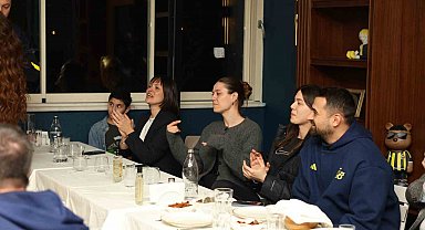 Beyoğlu Fenerbahçeliler Derneği şampiyonları ağırladı