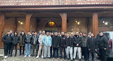 Bilecik'te KYK öğrencileri sabah namazında buluştu