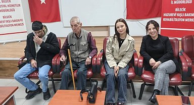 Bilecik'te öğrencilerden huzurevine anlamlı buluşma