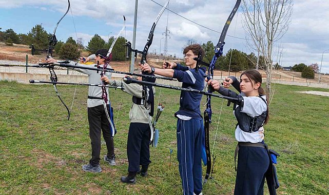 Bilecik'te okçuluk antrenmanları devam ediyor