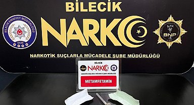 Bilecik'te uyuşturucu çıkan araca 249 bin TL ceza