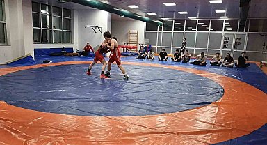 Bilecikli güreşçiler geleceğe hazırlanıyor