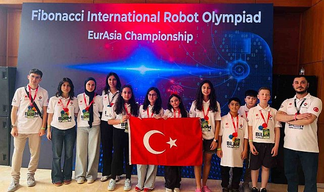 Bilim Yunusemre'den 3 büyük başarı