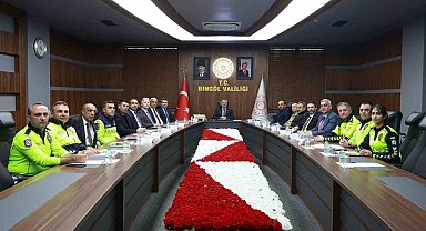 Bingöl'de İl Trafik Komisyonu, güvenli ulaşım için bir araya geldi