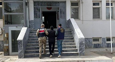 Birecik'te göçmen kaçakçısı yakalandı