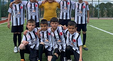 Birleştirilmiş sınıf takımı zirveye koşuyor