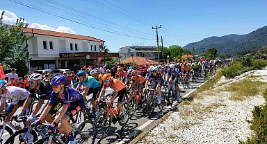 Bisikletçilere Köyceğiz'de alkışlı destek
