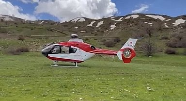 Bitlis'te kayalıklardan düşen genç için helikopter ambulans havalandı