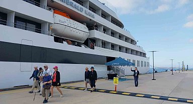 Bodrum'a 87 yolcusu ile geldi