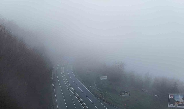 Bolu Dağı'nda sis ve sağanak etkili oluyor