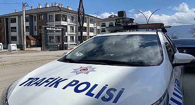 Bolu sokaklarında "Trafidar" mesaisi: Aşırı hız yapanlar yandı