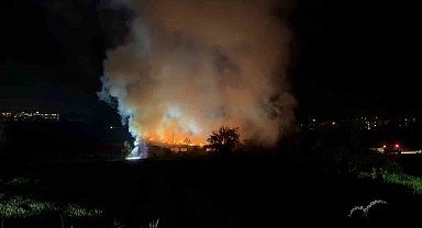 Bolu'da inşaat deposunda yangın