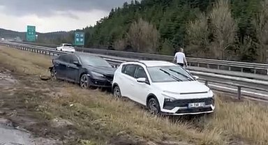 Bolu'da TEM Otoyolu'nda 10 araçlı zincirleme kaza: 6 yaralı