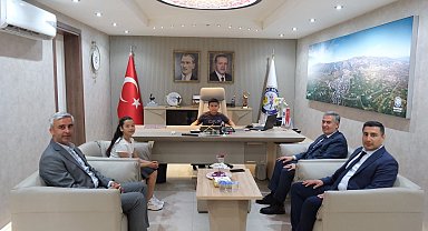 Buharkent'te başkanlık koltuğu değişti