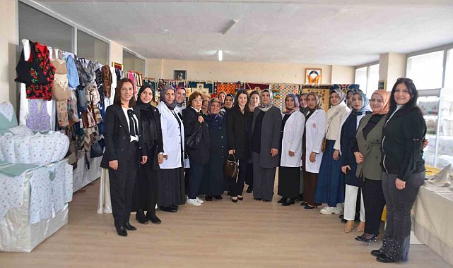 Bulanık'ta kadınların el emeği göz nuru görücüye çıktı