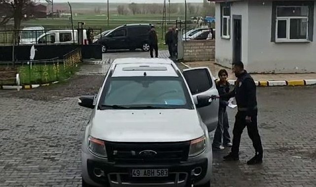 Bulanık'ta kimliğini unutan öğrenciye polis desteği