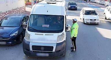 Burdur'da 101 araç ve sürücüsü kontrol edildi