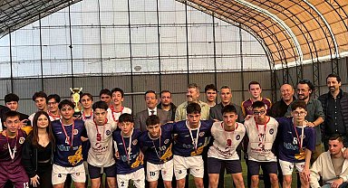 Burhaniye'de Gençlik Futbol Müsabakası finali yapıldı