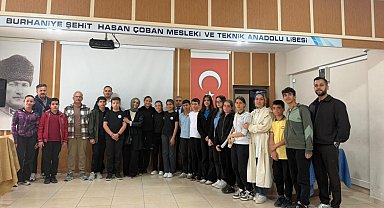 Burhaniye'de öğrenciler arasında bilgi yarışması yapıldı