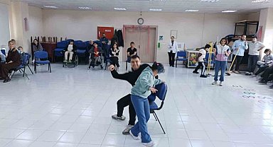 Burhaniye'de otizmliler için etkinlik düzenlendi