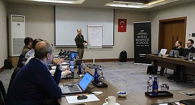 Bursa Business School'dan "Yapay Zeka ile Verimlilik Eğitimi"