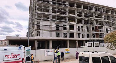 Bursa'da inşaatın 2. katından düşen işçi yaralandı