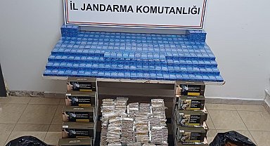 Bursa'da kaçak tütün operasyonu: On binlerce makaron ve sigara ele geçirildi