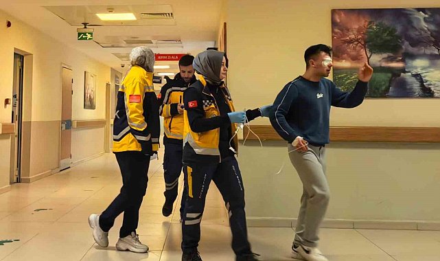 Bursa'da kesim makinesinden fırlayan parça işçinin gözüne saplandı