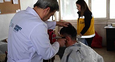 Büyükşehir Belediyesi, yakın berber ve evde bakım hizmetleri vatandaşın yanında