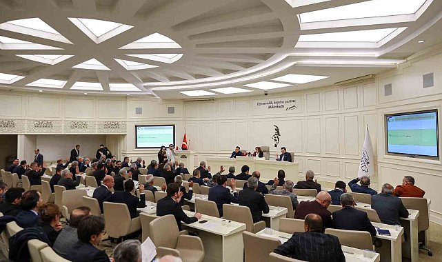 Büyükşehir Meclisi'nde Bakan Tekin'e paye, çiftçiye destek