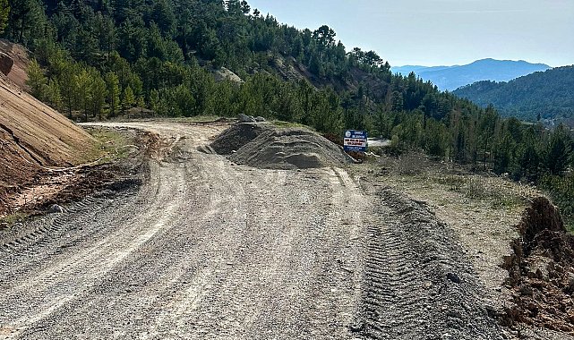 Çameli Belediyesinden aralıksız yol çalışması