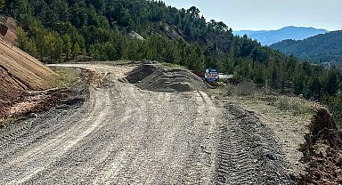 Çameli Belediyesinden aralıksız yol çalışması