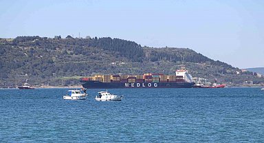 Çanakkale Boğazı'nda konteyner gemisi makine arızası yaptı