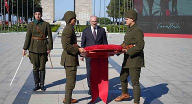 Çanakkale Kara Savaşları'nın 111. yıl dönümü etkinlikleri Şehitler Abidesi'nde törenle başladı