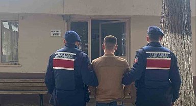 Çanakkale'de farklı suçlardan aranan 15 kişi tutuklandı
