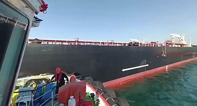 Çanakkale'de sürüklenen tanker demirletildi