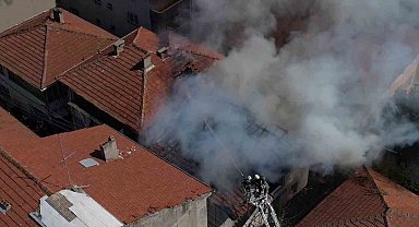 Çatı yangınında annenin dikkati faciayı önledi