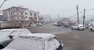 Çelikhan ilçesinde kar yağışı başladı