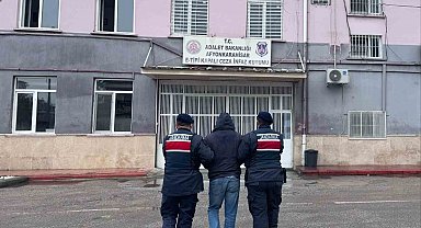 Çeşitli suçlardan 14 yıl hapis cezasıyla aranan şahsı jandarma yakaladı