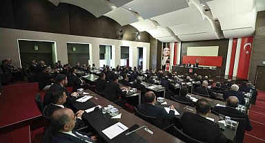 CHP Genel Başkanı Özel, il başkanları toplantısına başkanlık etti