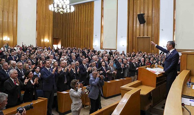 CHP lideri Özel: "Parlamenter sistemde güvenoyundan kaçanların şimdi de bir özgüven eksikliği ile seçimden kaçtığını görmekteyiz"