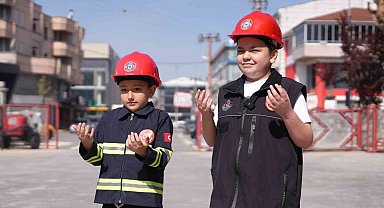 Çocukların itfaiyeci olma hayalleri gerçek oldu