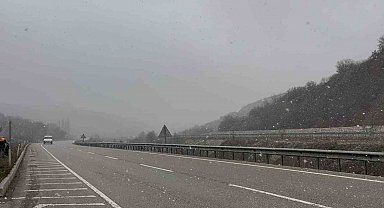 Çorum'da kar yağışı etkili oluyor