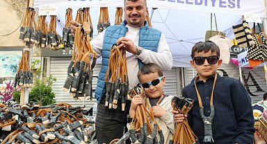 Çukurova'nın simgesi sapan festivale damga vurdu