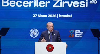 Cumhurbaşkanı Erdoğan "Dünyamız teknolojinin ve yapay zekanın öncülüğünü yaptığı keskin bir dönüşüm sürecinden geçiyor"