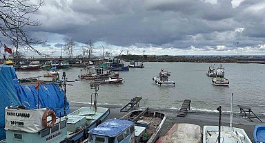 Denizlerde yasak başladı