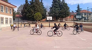 Denizli'de köy okullarında pedallar yeniden dönüyor