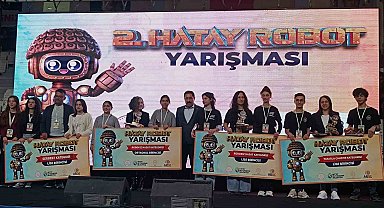 Depremzede öğrencilerin hayallerini gerçeğe dönüştürdükleri "Hatay Bot" robot yarışması sona erdi