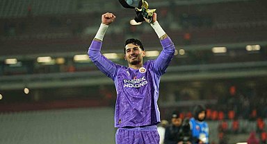 Derbide gözler kalecilerde