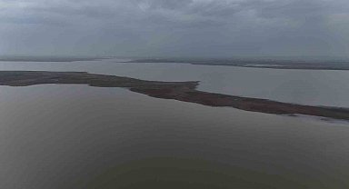 Devegeçidi Baraj Gölündeki kara parçası bir ayda suyla kaplandı